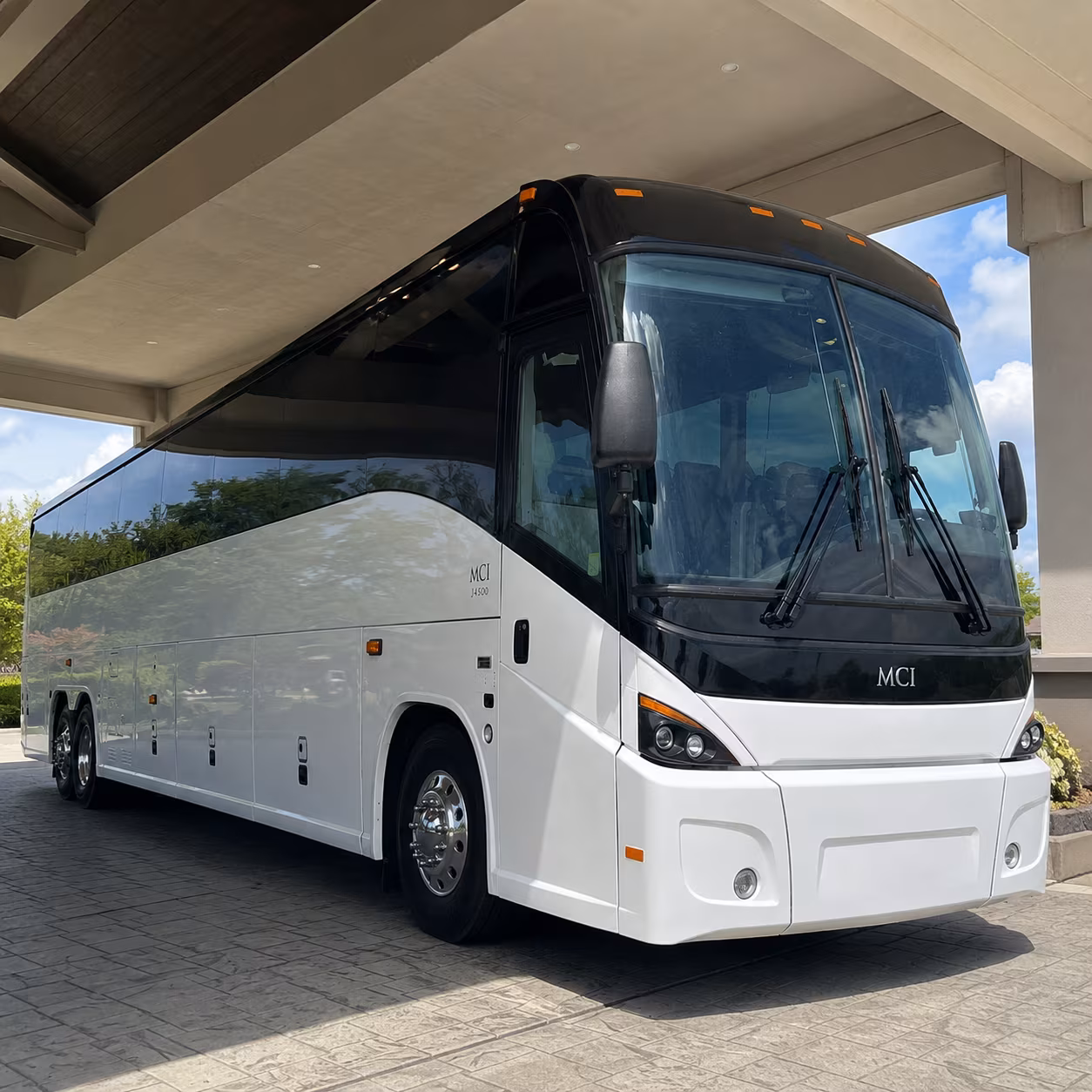 busrentalboyntonbeach com makes recurring employee shuttle programs simple to set up