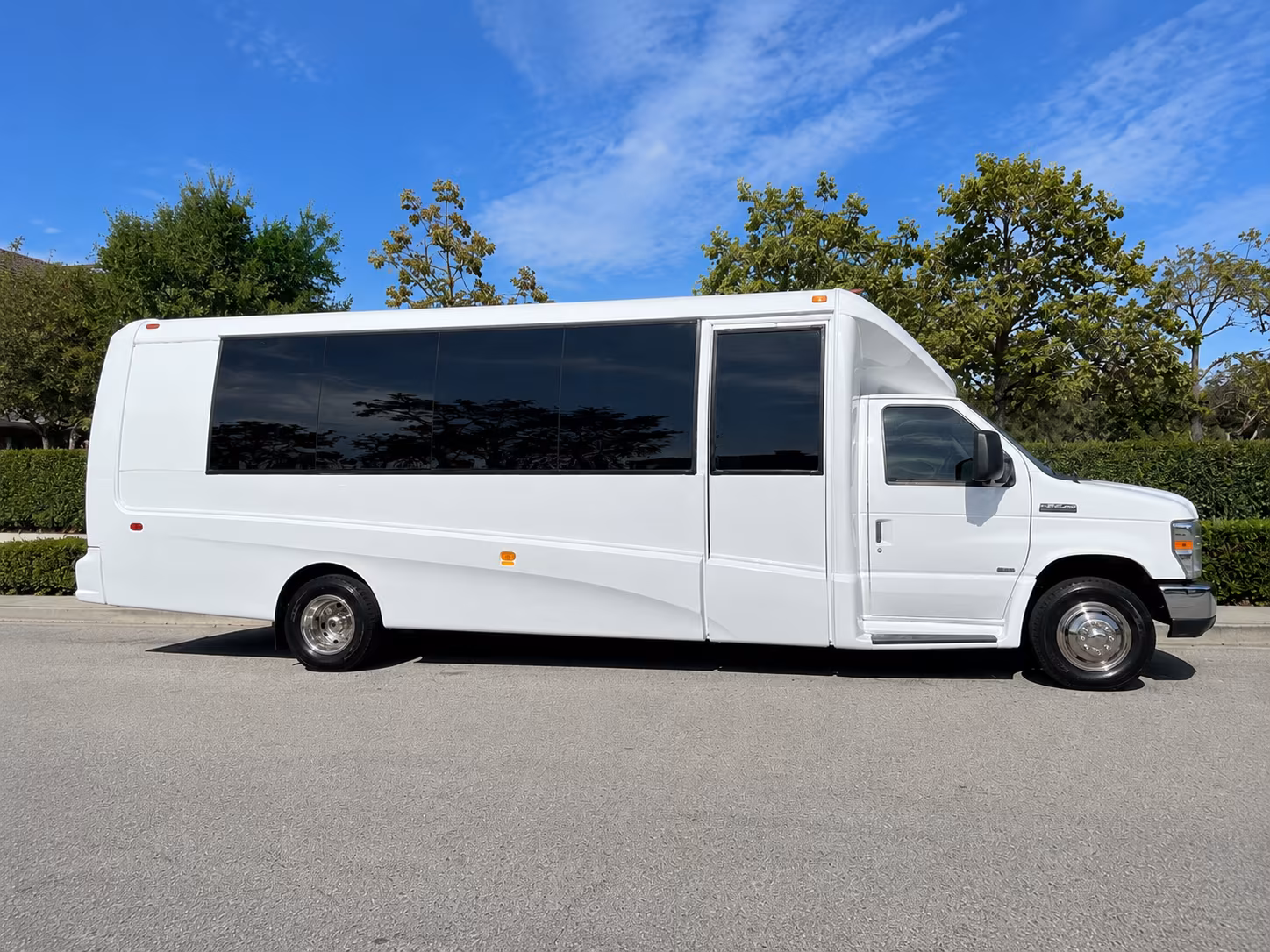 minibus rentals for smaller prom groups across palm beach county